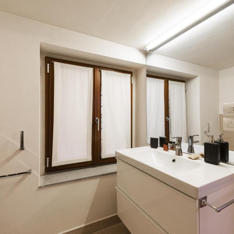 Tuscan Art by MMega - Three-Bedroom Apartment - 13
