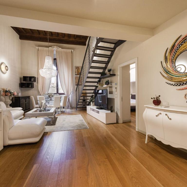 Tuscan Art by MMega - Three-Bedroom Apartment - 18