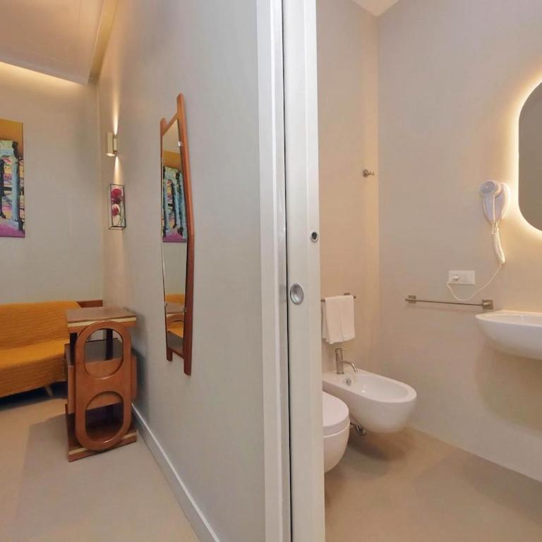 Suite Celadon- tre ampie camere con bagno privato - Appartement 3 Chambres - 14
