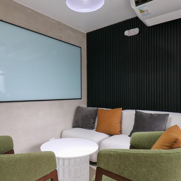 Urban-Heights Premium Apartments in Miraflores by Geko - One-Bedroom Apartment with Balcony - 64