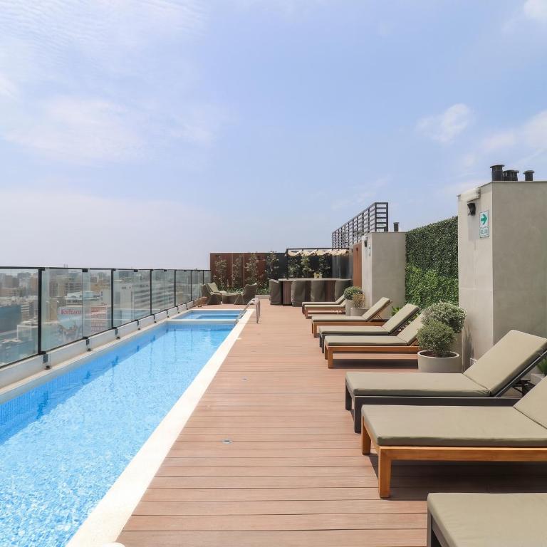Urban-Heights Premium Apartments in Miraflores by Geko - One-Bedroom Apartment with Balcony - 10