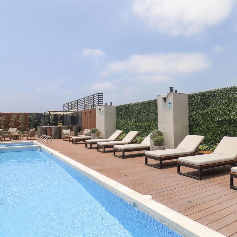 Urban-Heights Premium Apartments in Miraflores by Geko - One-Bedroom Apartment with Balcony - 70