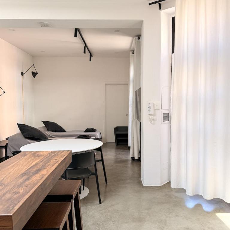 Loft Miyabi - Urban Retreat with Private Parking - Appartamento Loft con 2 Camere da Letto - 21