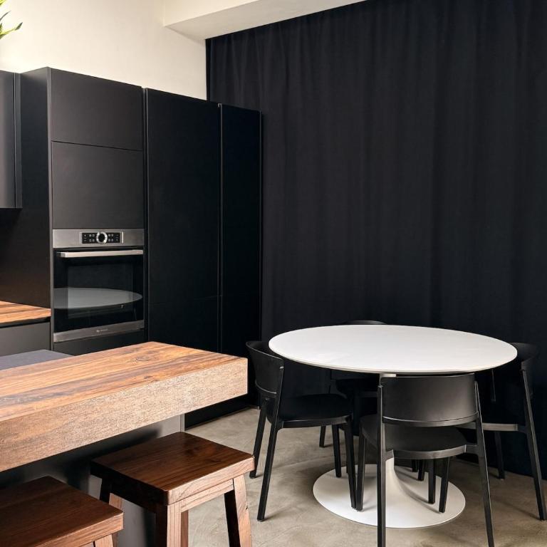 Loft Miyabi - Urban Retreat with Private Parking - Appartamento Loft con 2 Camere da Letto - 23