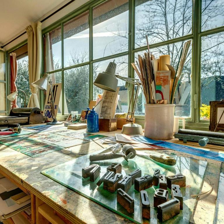 Charming hideaway in an artists' hamlet - Room #1754284901 - 44