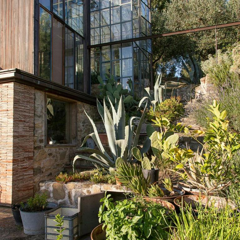 Charming hideaway in an artists' hamlet - Room #1754284901 - 47