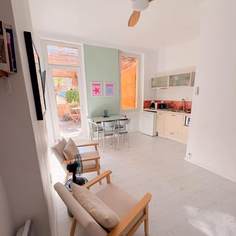 Appartement avec terrasse & mezzanine Cœur du 6ème - La Plaine - Appartement - 4