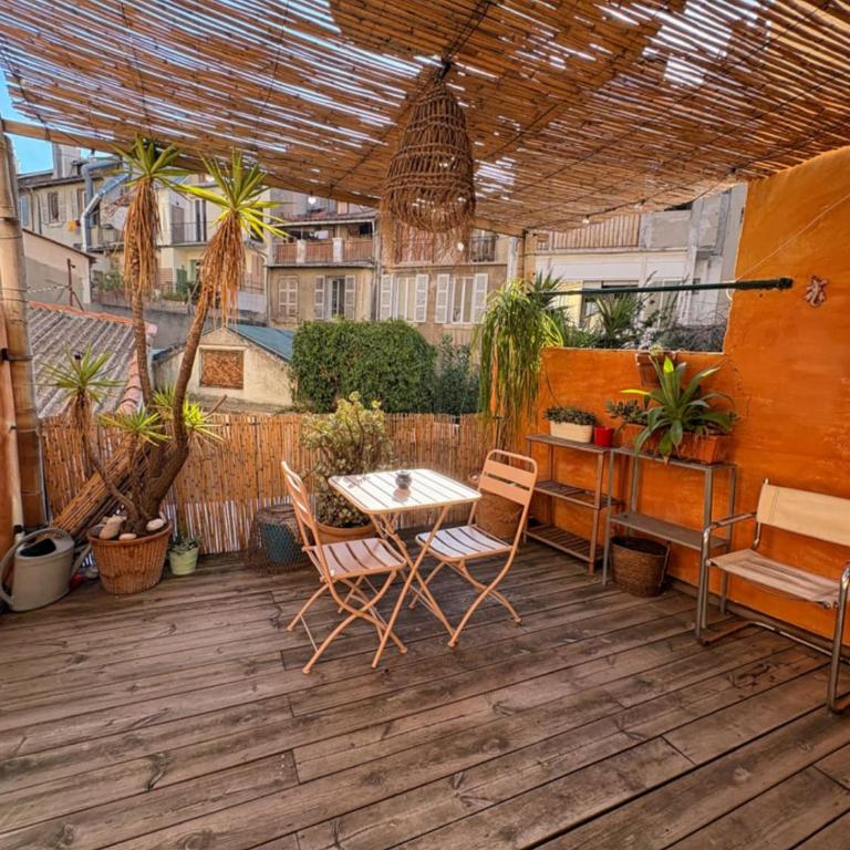 Appartement avec terrasse & mezzanine Cœur du 6ème - La Plaine - Appartement - 12