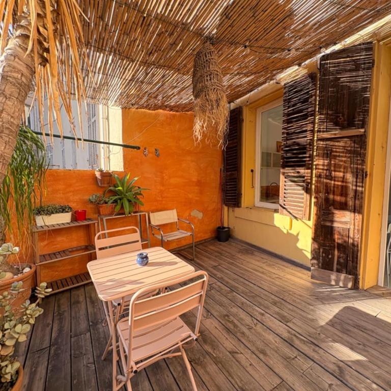 Appartement avec terrasse & mezzanine Cœur du 6ème - La Plaine - Appartement - 13