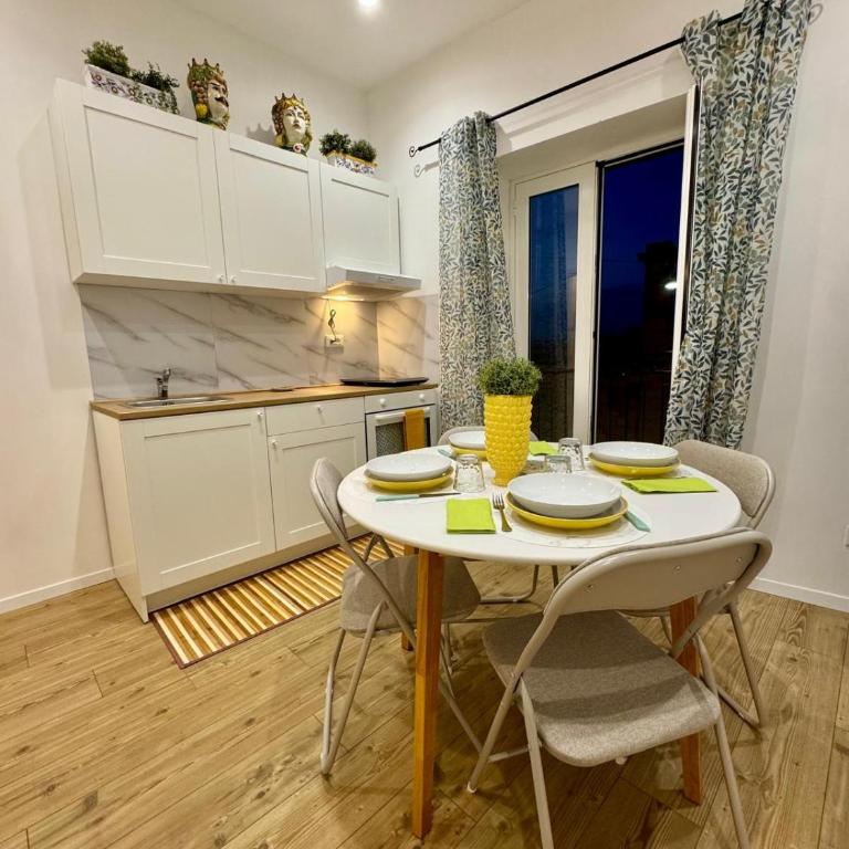 FronteDuomo - Appartamento con 2 Camere da Letto - 3