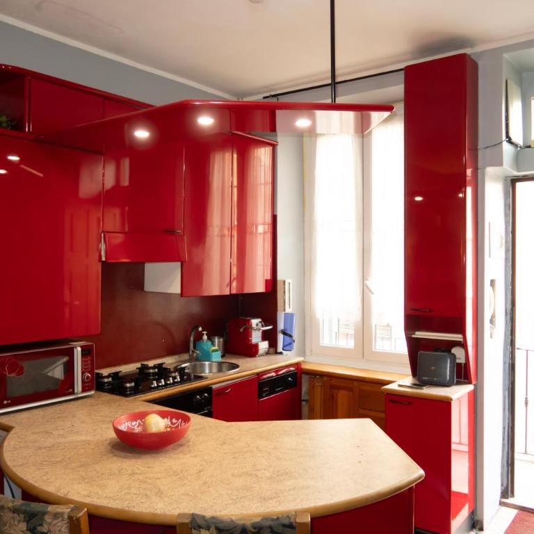 Red&Cozy Apartment with Jacuzzi in Milan Central Station - Appartement 2 Chambres - 1