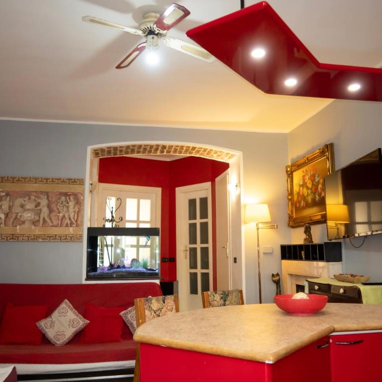 Red&Cozy Apartment with Jacuzzi in Milan Central Station - Appartement 2 Chambres - 5