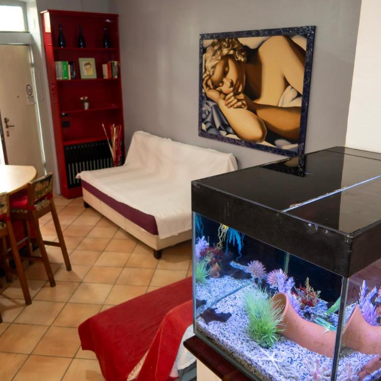 Red&Cozy Apartment with Jacuzzi in Milan Central Station - Appartement 2 Chambres - 12
