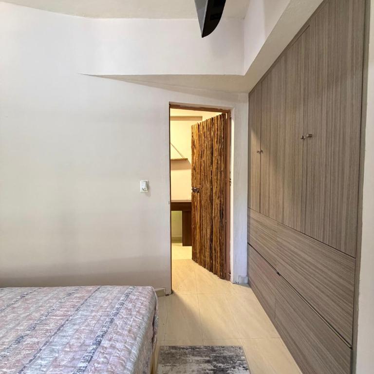  - Room #1754359101 - 3