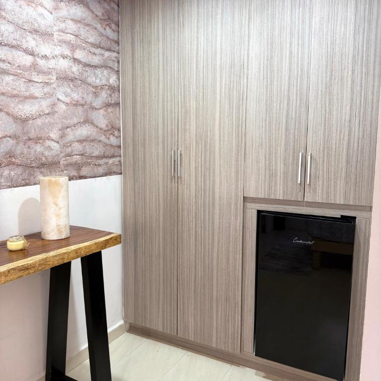  - Room #1754359101 - 14