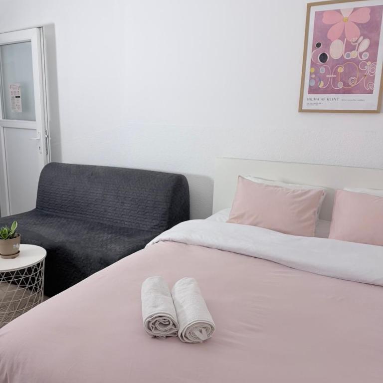 Studio Apartments Siesta - Deluks Dvokrevetni Studio sa Bračnim Krevetom - 2