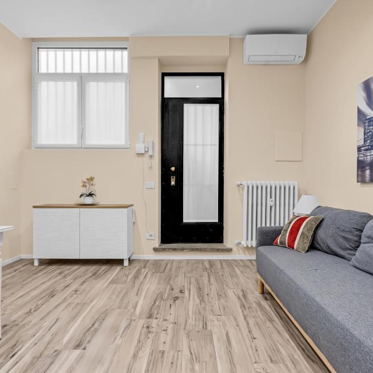 Modern & Cozy Apartment near Metro M1 Villa San Giovanni Wi-Fi e AC D14 - Appartement 1 Chambre - 1