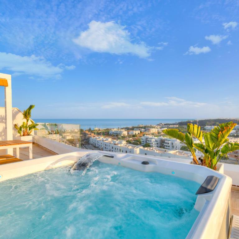 One80 Residences New Modern Luxury Penthouse with amazing sea view and private jacuzzi - Appartement - 14
