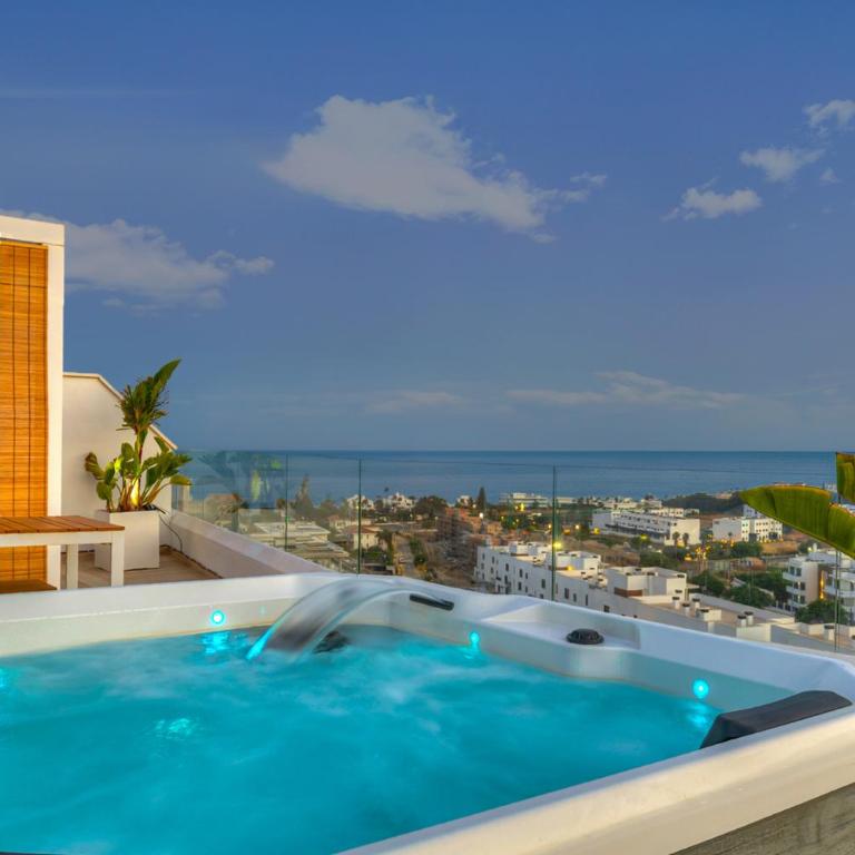 One80 Residences New Modern Luxury Penthouse with amazing sea view and private jacuzzi - Appartement - 12