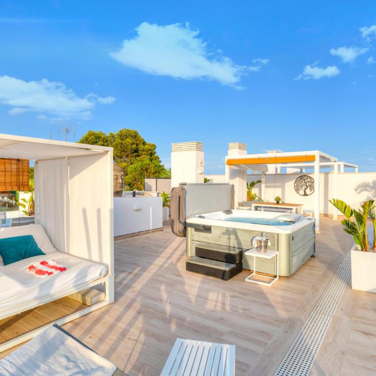 One80 Residences New Modern Luxury Penthouse with amazing sea view and private jacuzzi - Appartement - 23