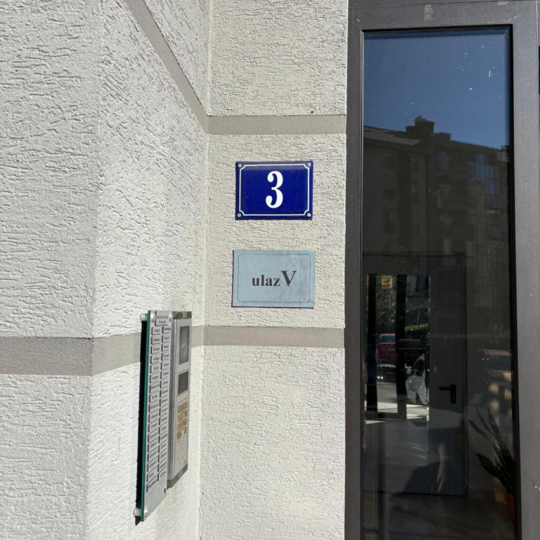 Master Ljubović 23 - Room #1754427001 - 2