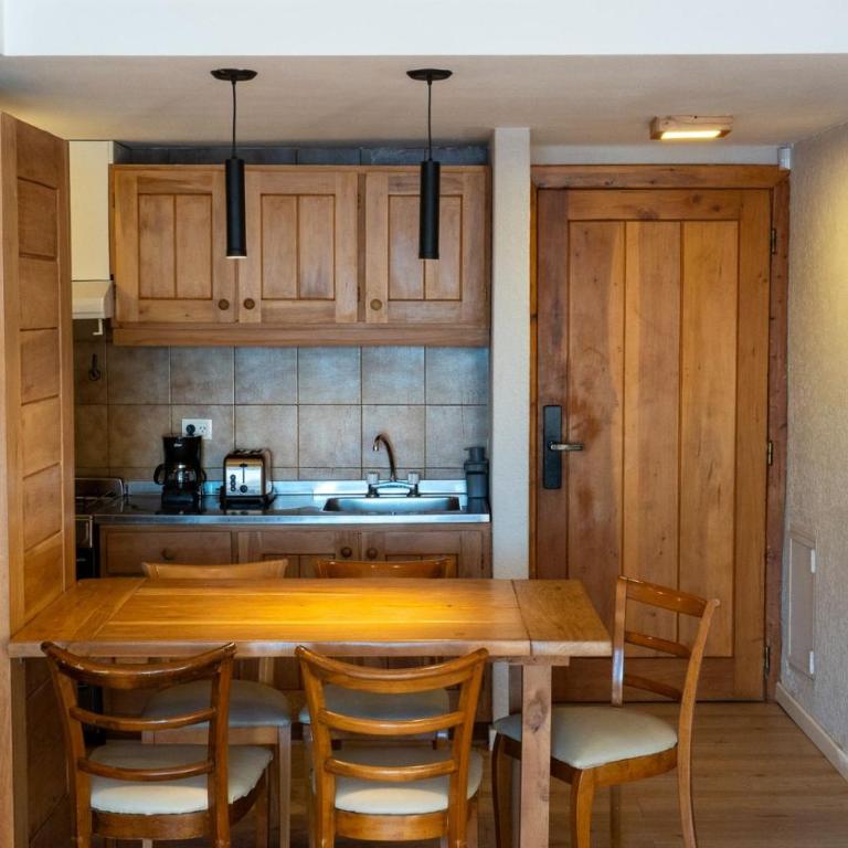 Departamento en Bariloche para 4 a 5 pax del 9 al 16 de enero 2027 - One-Bedroom Apartment with Lake View - 5