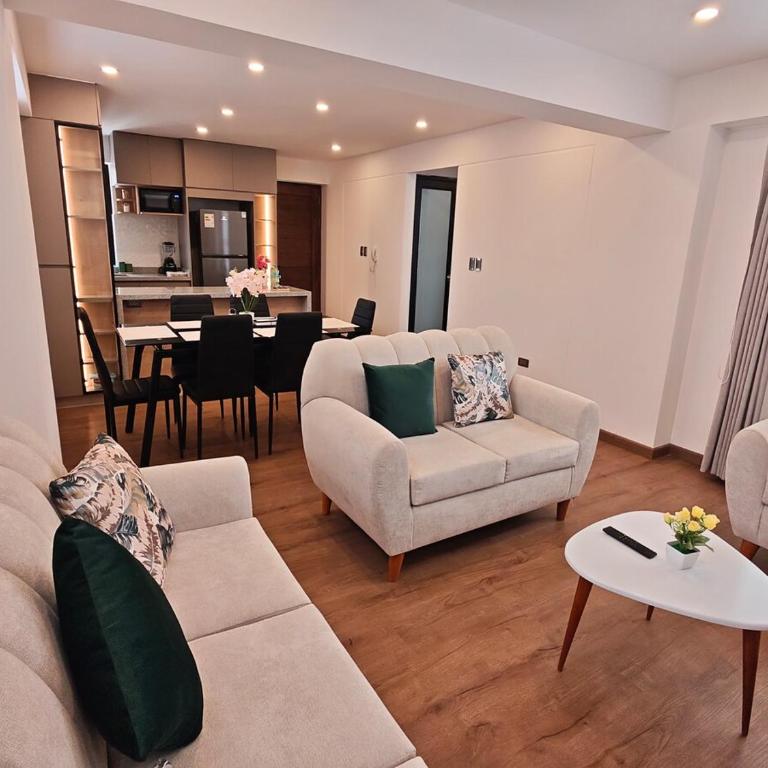 Modern apartment near Plaza de Armas - Three-Bedroom Apartment - 1
