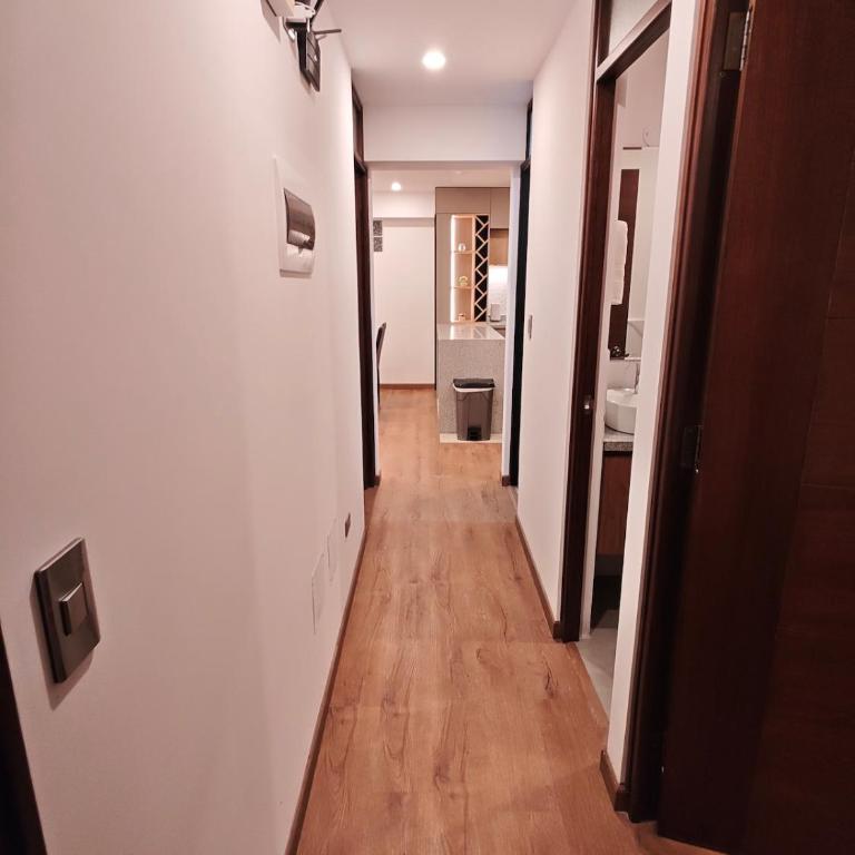 Modern apartment near Plaza de Armas - Three-Bedroom Apartment - 16