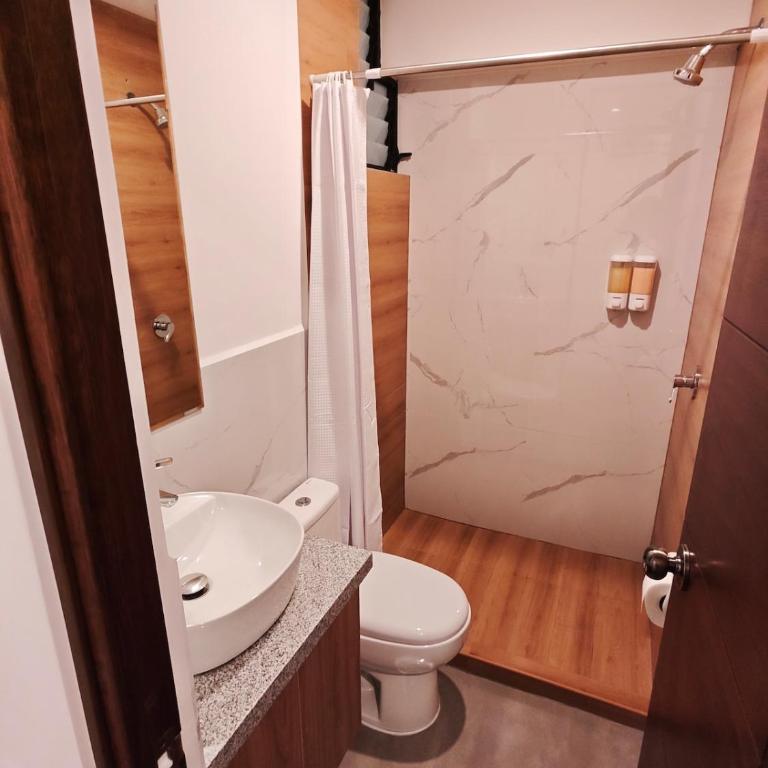 Modern apartment near Plaza de Armas - Three-Bedroom Apartment - 29