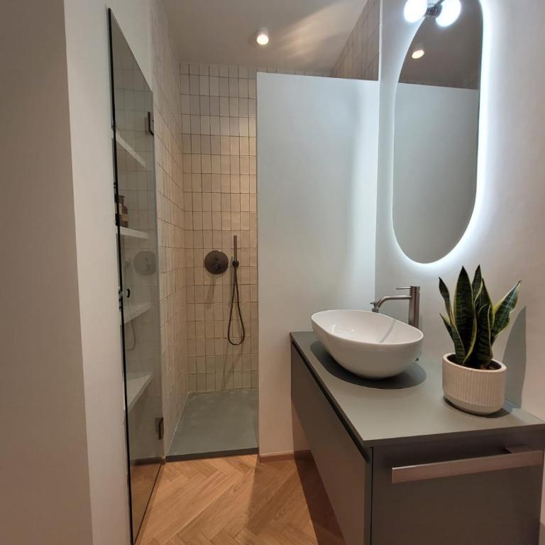 Comfort Home - 3 stops to Duomo - free storage - Appartement 1 Chambre - 5