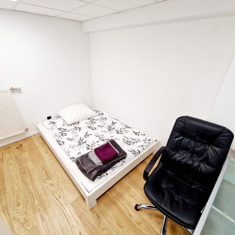 Comfort & Location Trade Fair & City Center - Room #1754803901 - 12