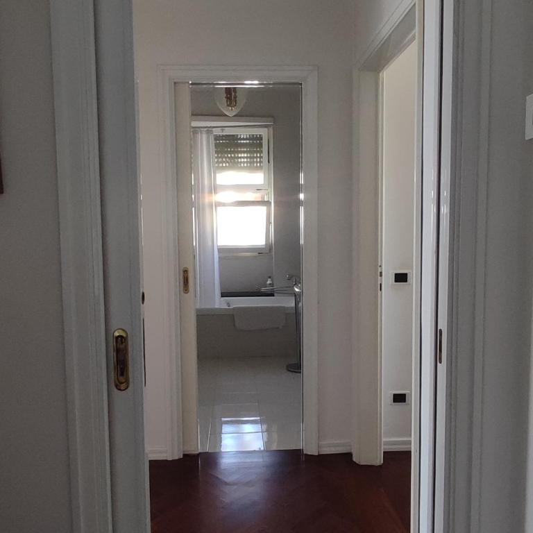 Casa Ludovica - Appartamento Premium con 3 Camere da Letto e Balcone - 27