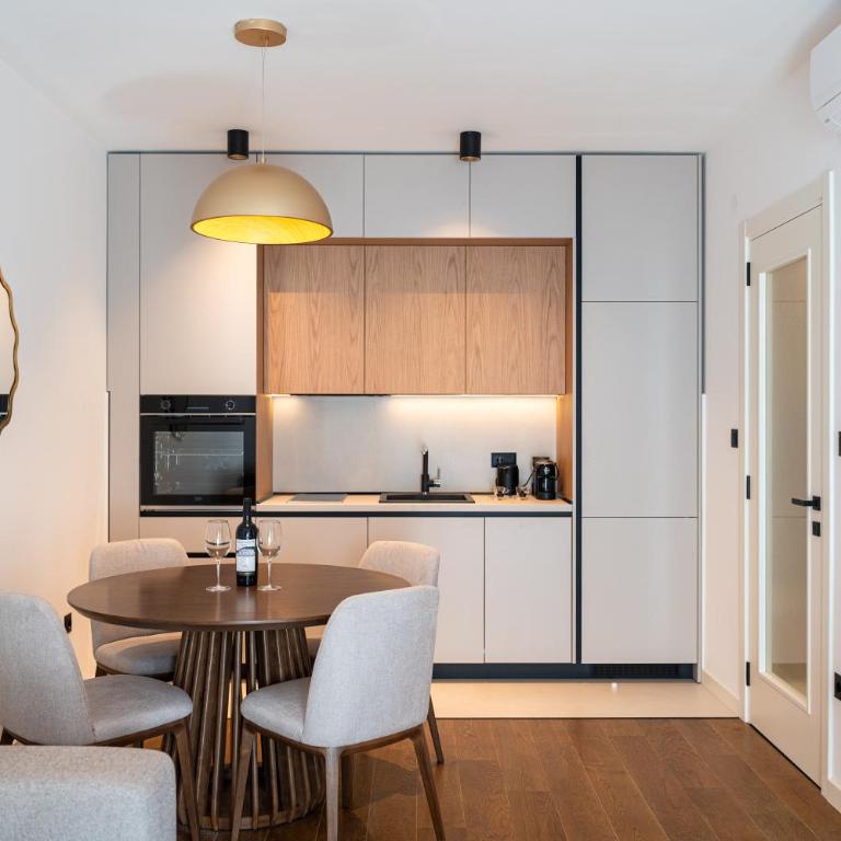 Centro Studio - Modern Apartment in City Center Podgorica - Room #1611495102 - 7