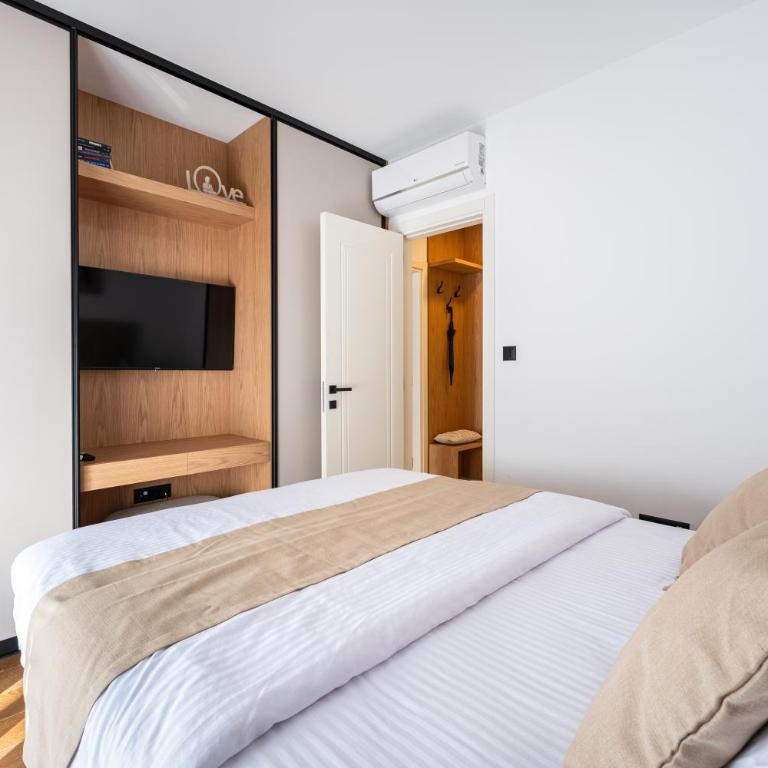 Centro Studio - Modern Apartment in City Center Podgorica - Room #1611495102 - 14