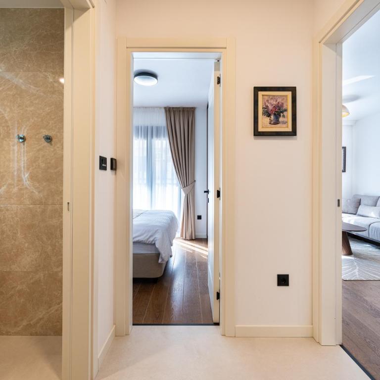 Centro Studio - Modern Apartment in City Center Podgorica - Room #1611495102 - 9