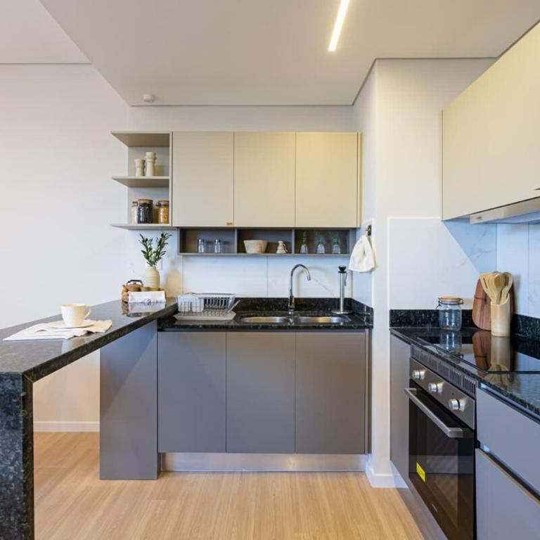 Prime Location - 2Bdr Apt at Petra Tower - Apartment - 8