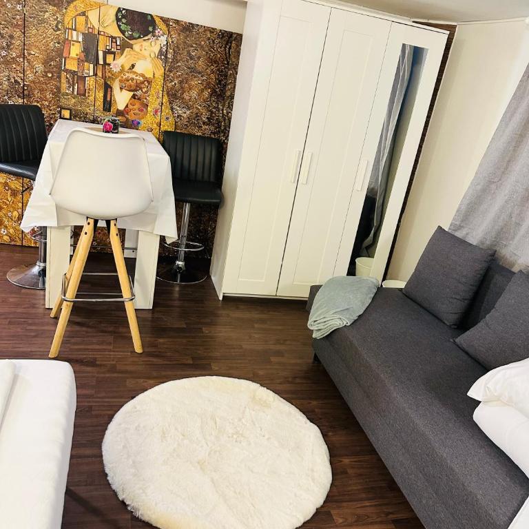Souterrain mit privatem Parkplatz - Superior Apartment mit 1 Schlafzimmer - 1