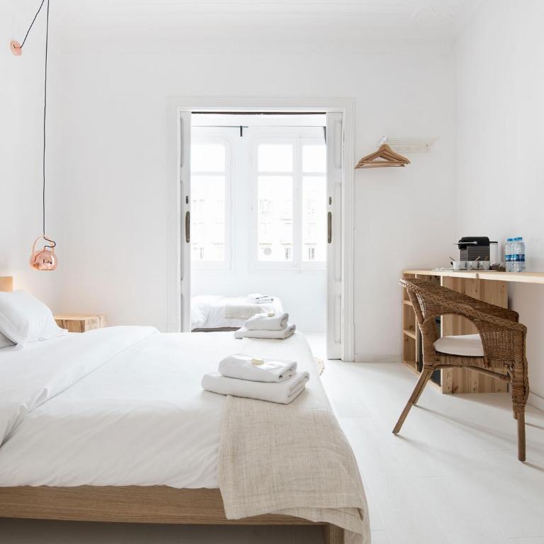 Bruc & Bruc - Triple Room with Shared Bathroom - 5