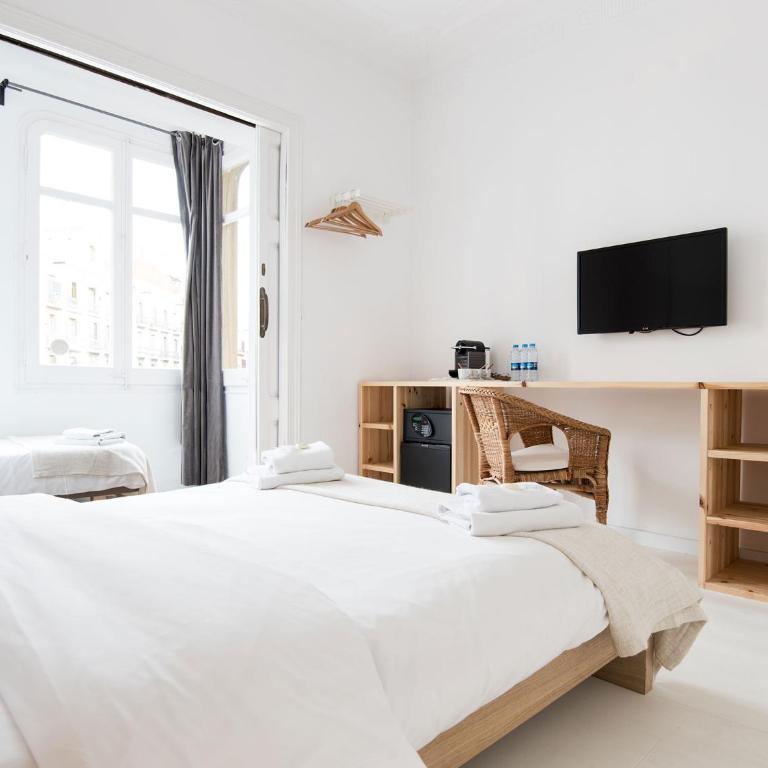 Bruc & Bruc - Triple Room with Shared Bathroom - 4
