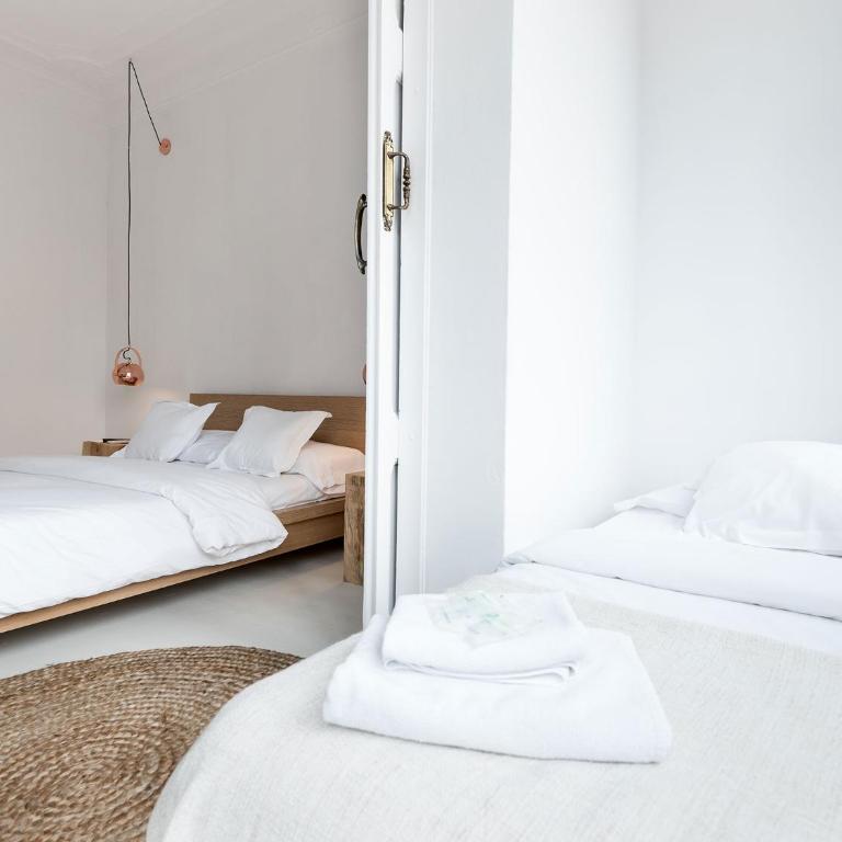 Bruc & Bruc - Triple Room with Shared Bathroom - 3