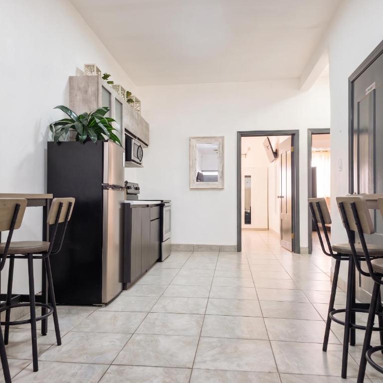 10 MIN FROM BEACH! 4 Queen Beds - Haus mit 2 Schlafzimmern - 8