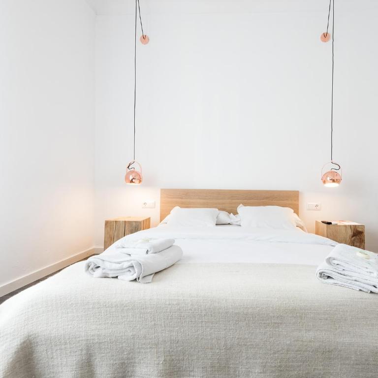 Bruc & Bruc - Double Room with Shared Bathroom - 1