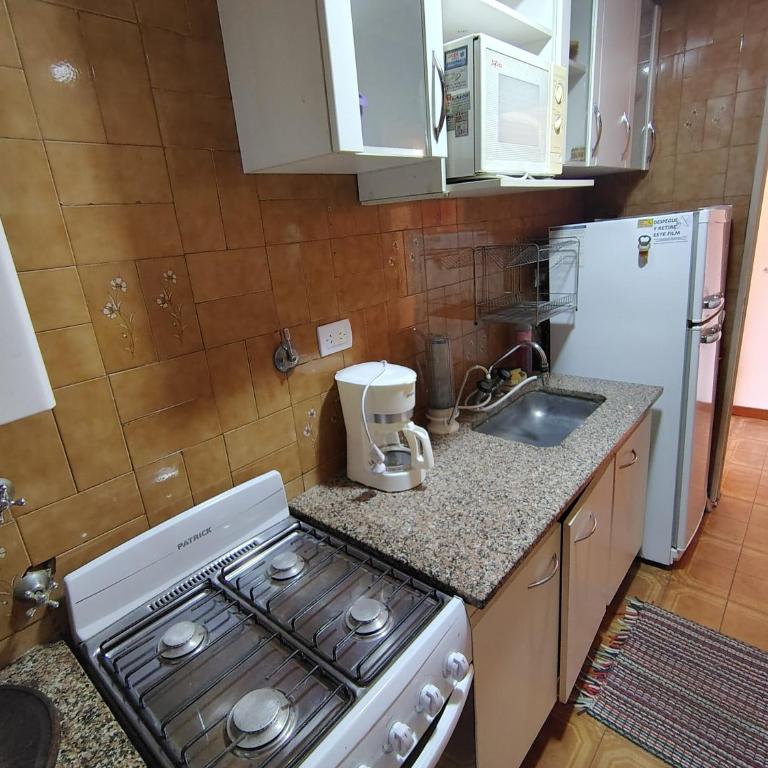 EFDepartamentos Dos ambientes para 4 personas con balcon a la Plaza Mitre - One-Bedroom Apartment - 6