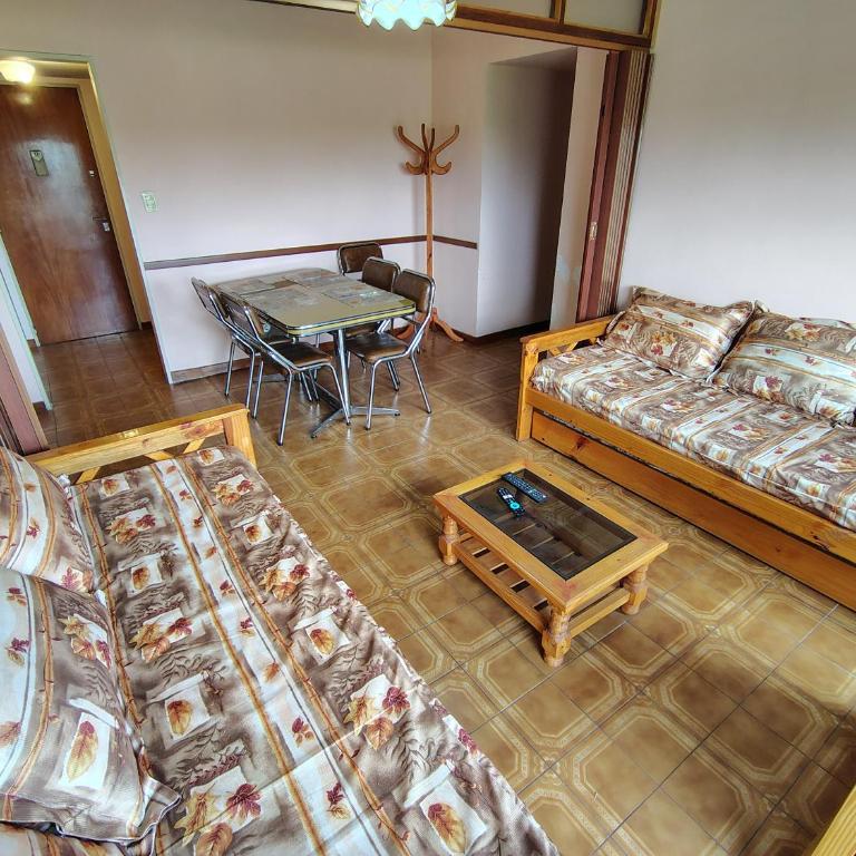 EFDepartamentos Dos ambientes para 4 personas con balcon a la Plaza Mitre - One-Bedroom Apartment - 14