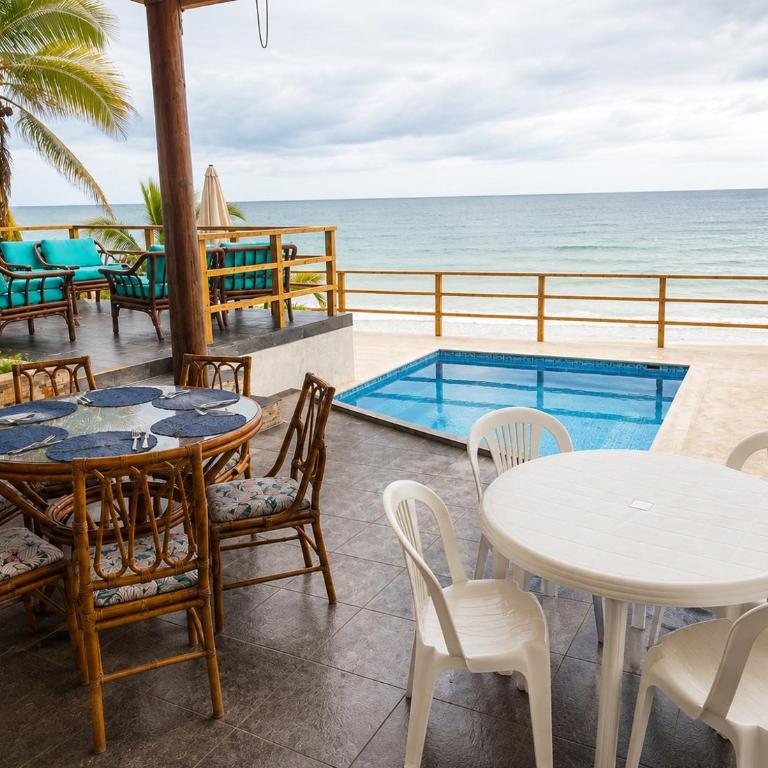 Máncora Frente al Mar, Piscina y Acceso a Playa - Six-Bedroom House - 7