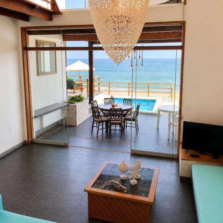 Máncora Frente al Mar, Piscina y Acceso a Playa - Six-Bedroom House - 16