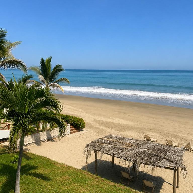 Máncora Frente al Mar, Piscina y Acceso a Playa - Six-Bedroom House - 23