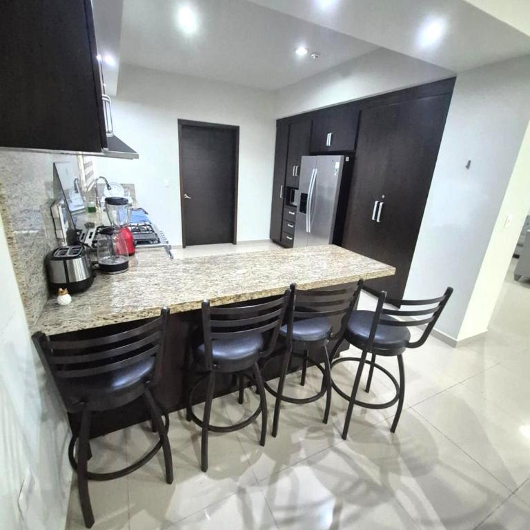 Residencial Lujo Brujas #3 Océano Azul - Apartment mit 3 Schlafzimmern - 4