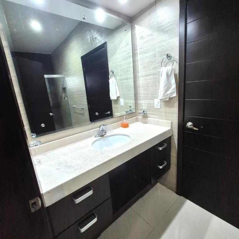 Residencial Lujo Brujas #3 Océano Azul - Apartment mit 3 Schlafzimmern - 29