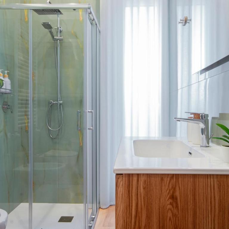 Luxury Apartment Duomo, Historic Centre, 2 bath, B - Apartment mit 2 Schlafzimmern und Balkon - 35